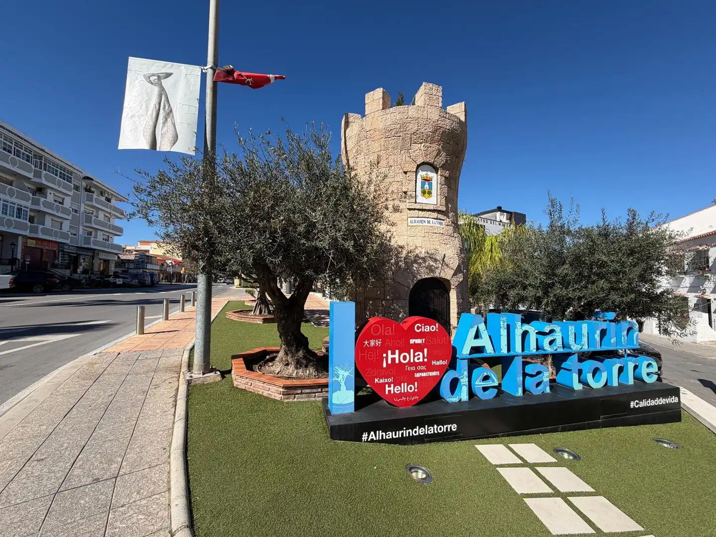 Inmuebles singulares con ascensor en venta en Avenida Reyes Católicos, imagen 4