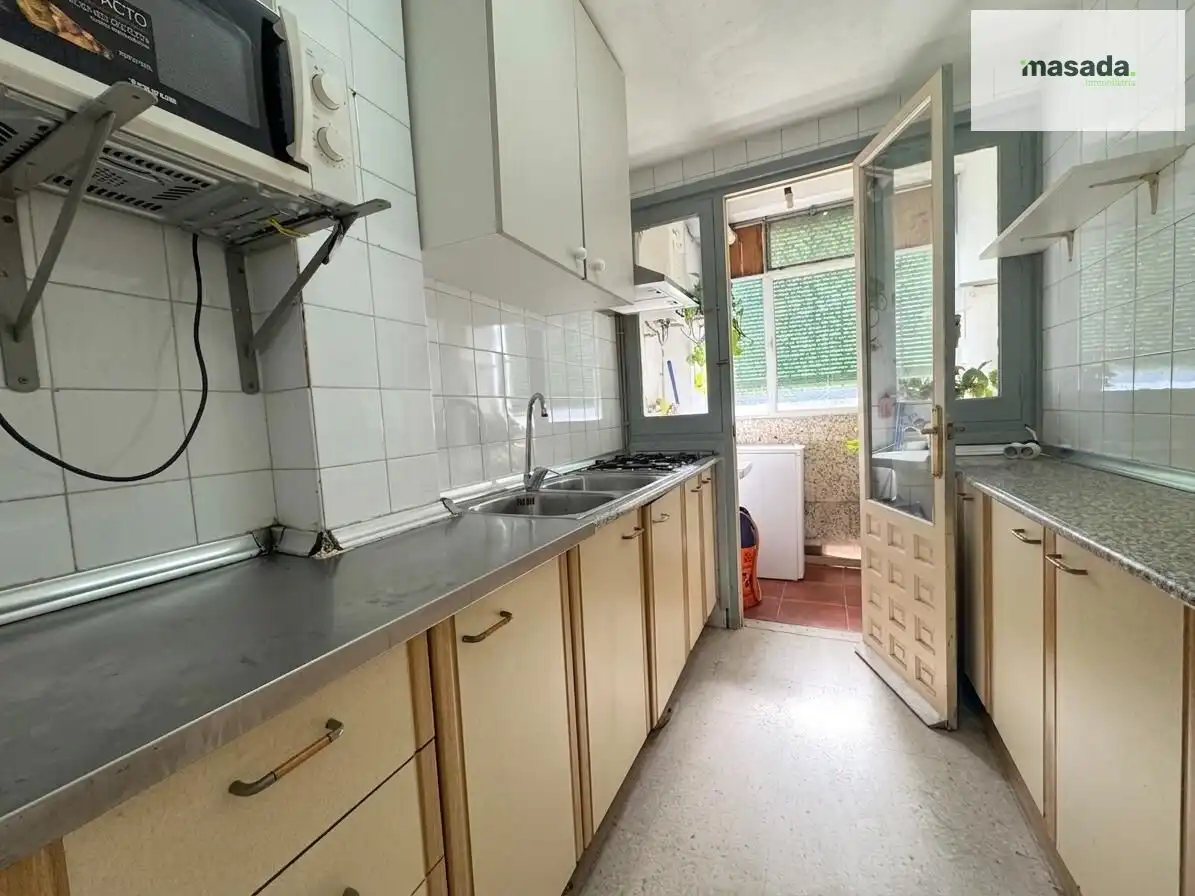 Kitchen of Flat for sale in Granada  with Air Conditioner, Storage room and Balcony