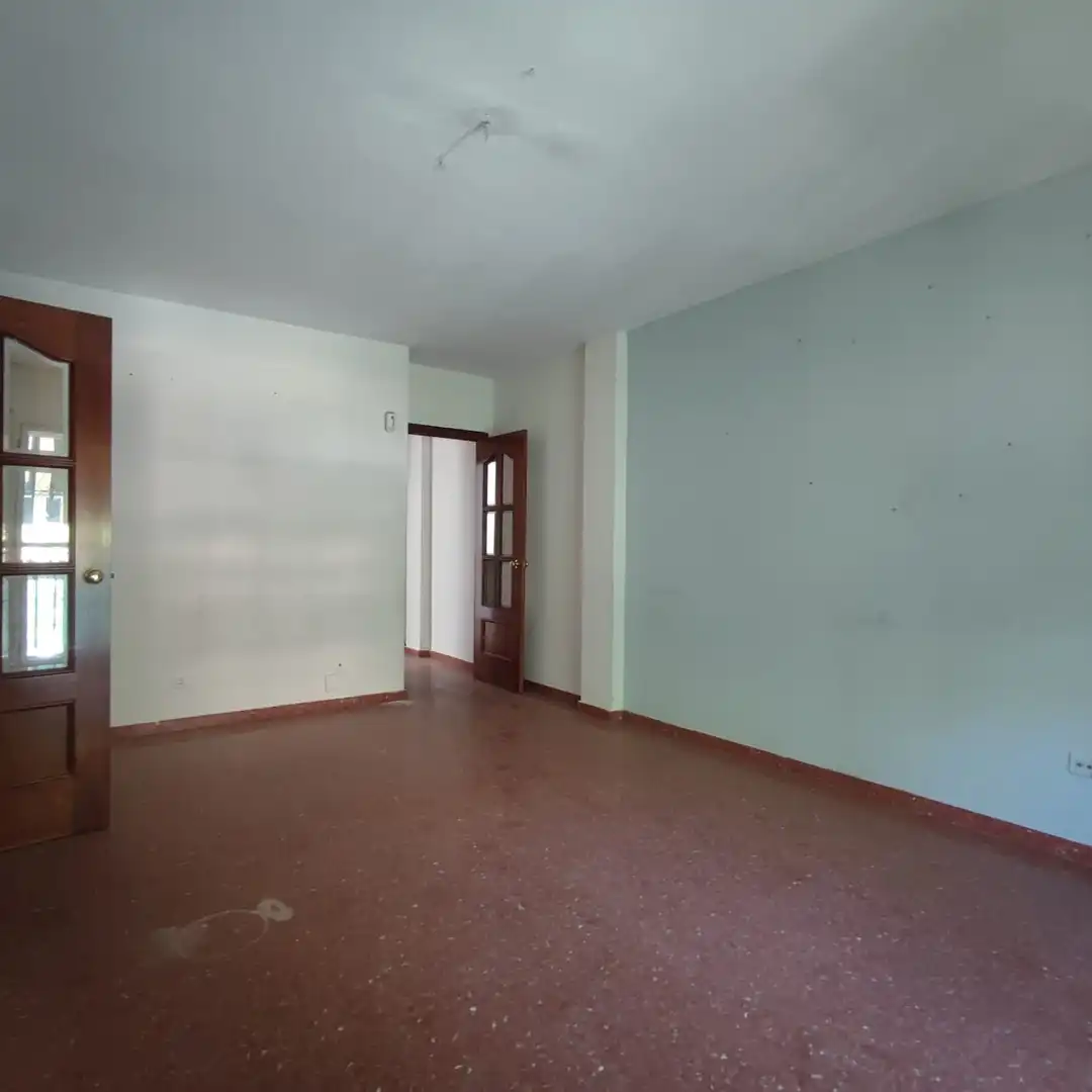 Habitación de Piso en venta en Córdoba con Aire acondicionado, Trastero y Piscina comunitaria