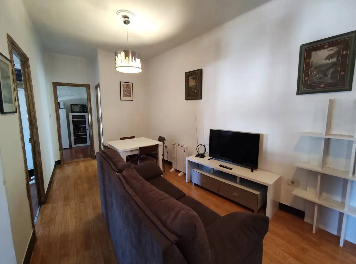Sala d'estar de Pis de lloguer en Ourense Capital  amb Calefacció i Moblat