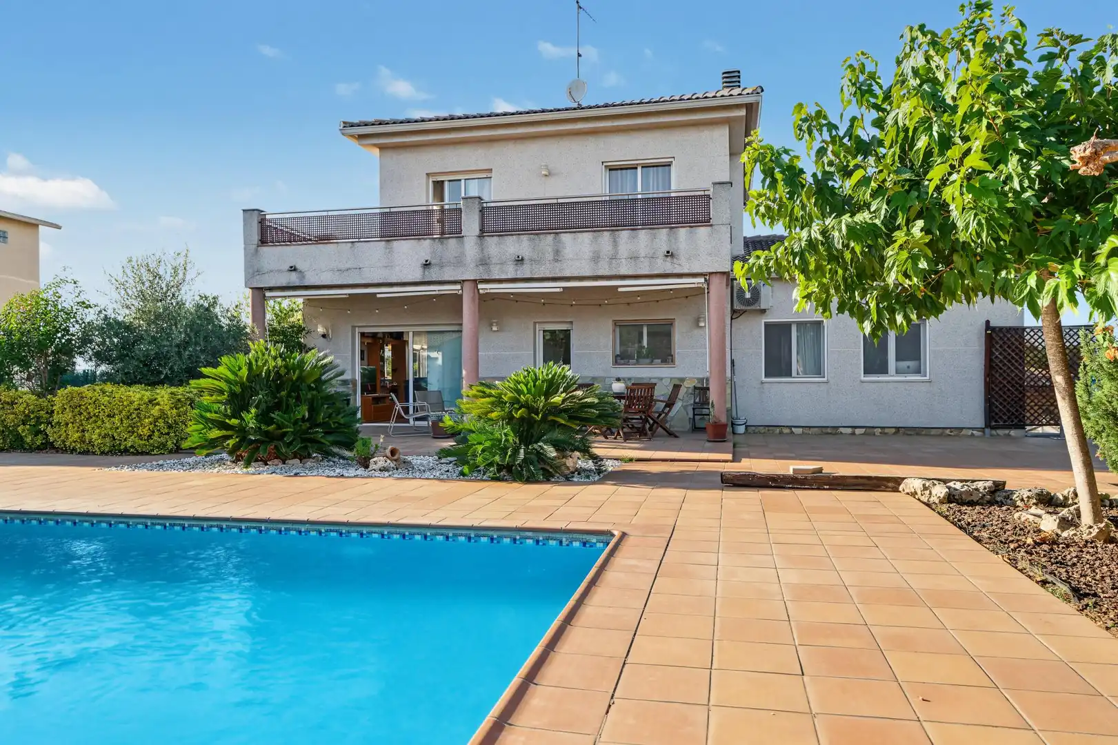Maison rustique avec piscine à vendre à 44 Carrer Gironés #Urb. King Park, imagen 5