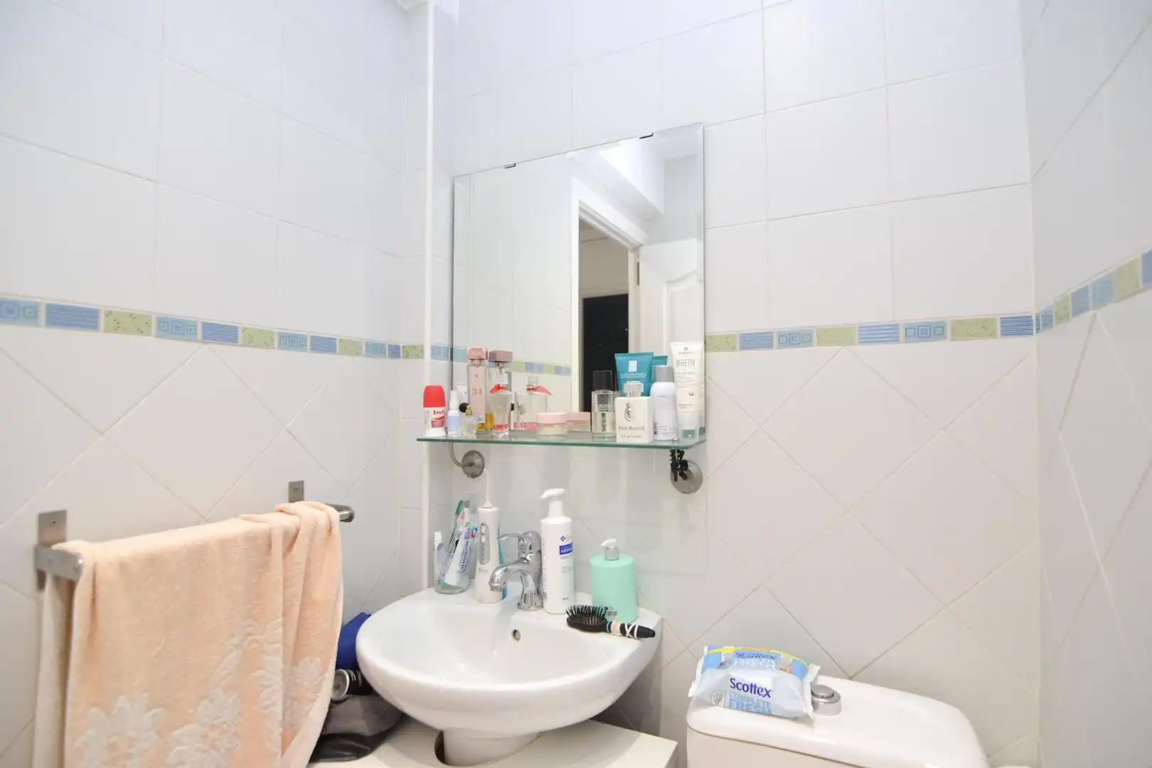 Baño de Planta baja en venta en Móstoles con Calefacción, Parquet y Terraza