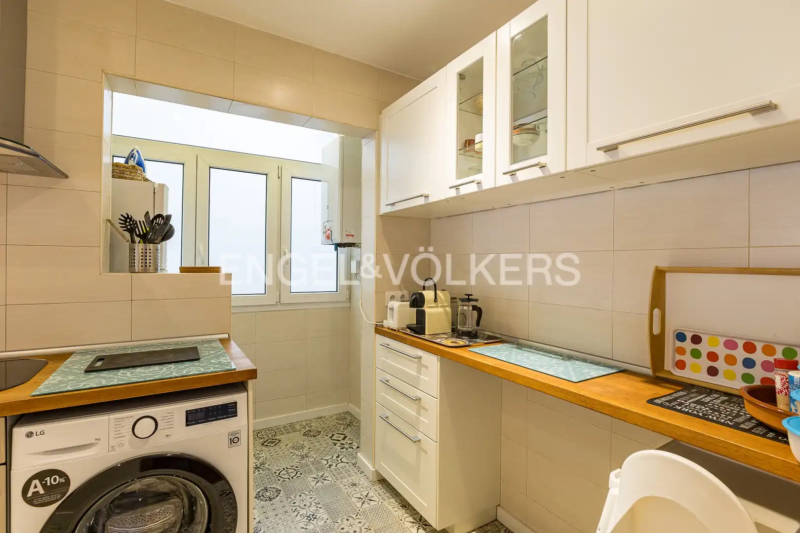 Kitchen of Flat for sale in Barcelona  with Air Conditioner, Heating and Parquet flooring