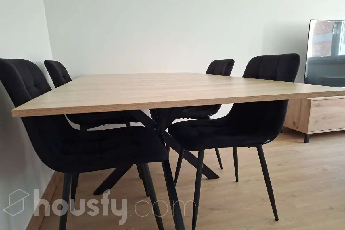 Comedor de Piso de alquiler en Siero con Calefacción, Parquet y Terraza