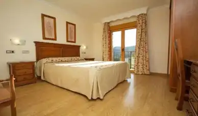 Habitación de Edificio en venta en Sierra Nevada con Alarma