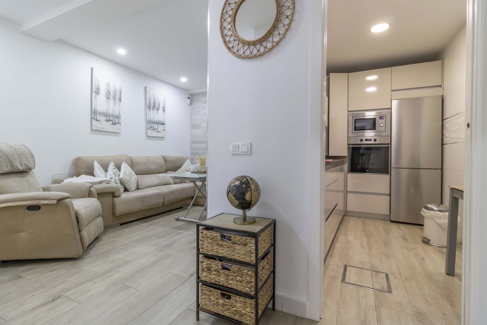 Sala d'estar de Casa adosada en venda en  Sevilla Capital amb Aire condicionat, Calefacció i Terrassa