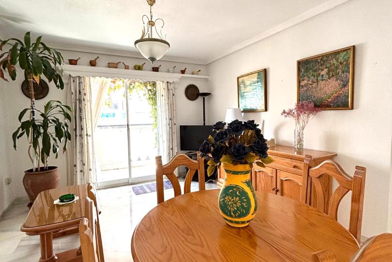 Foto 1 de Piso en venta en Calle Sagitario, 1, Parque de la Paloma, Málaga