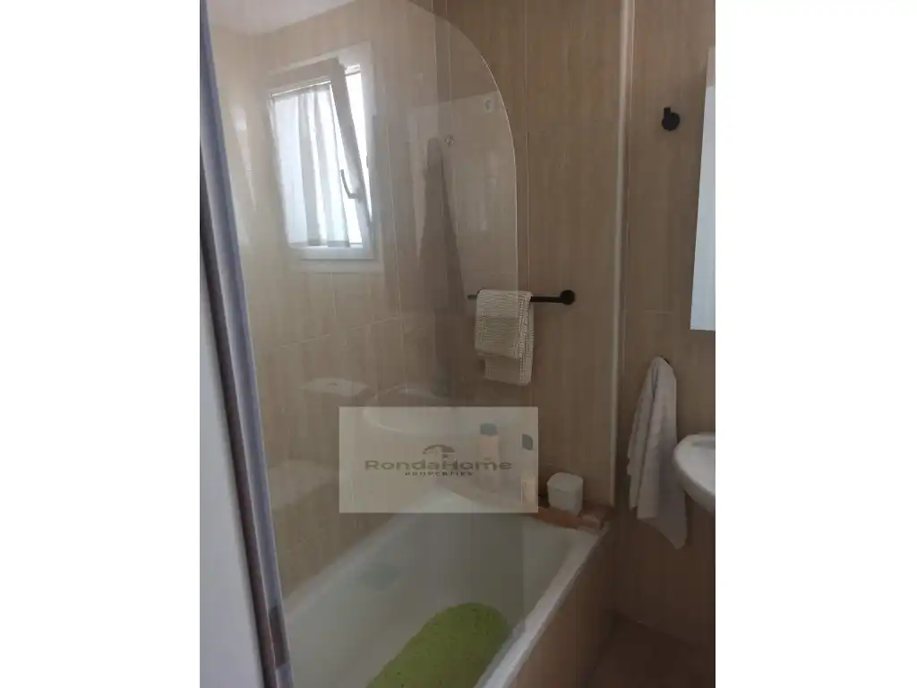 Bathroom of Flat for rent in Manilva  with Terrace