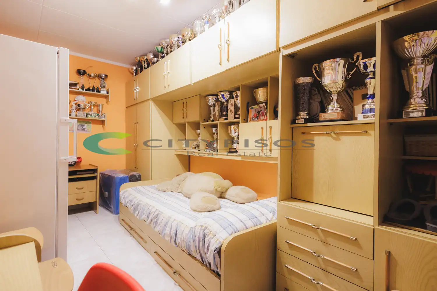 Bedroom of Flat for sale in Barcelona  with Air Conditioner and Oven