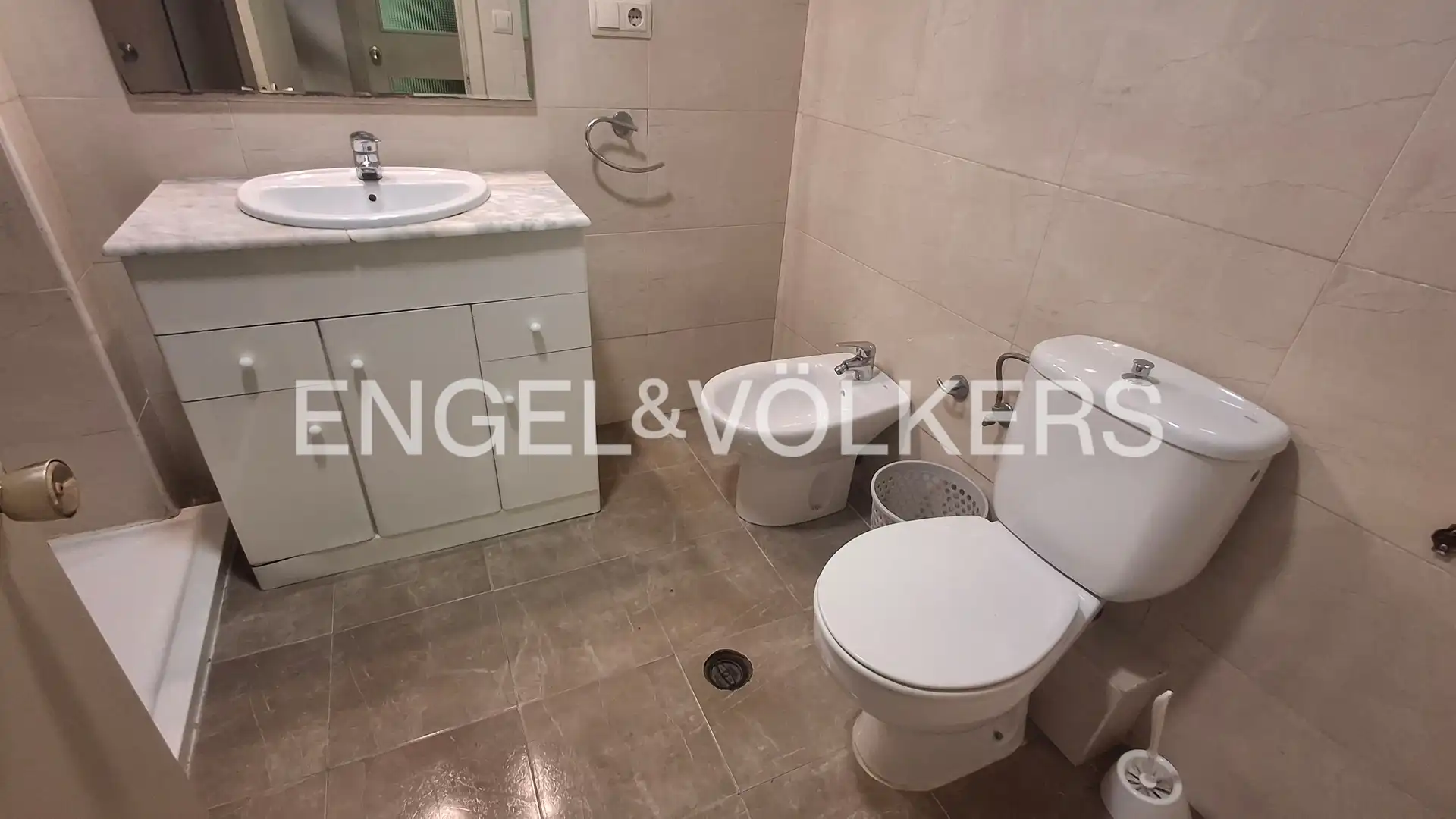 Flat for rent in Valencia  with Heating, Furnished and Balcony