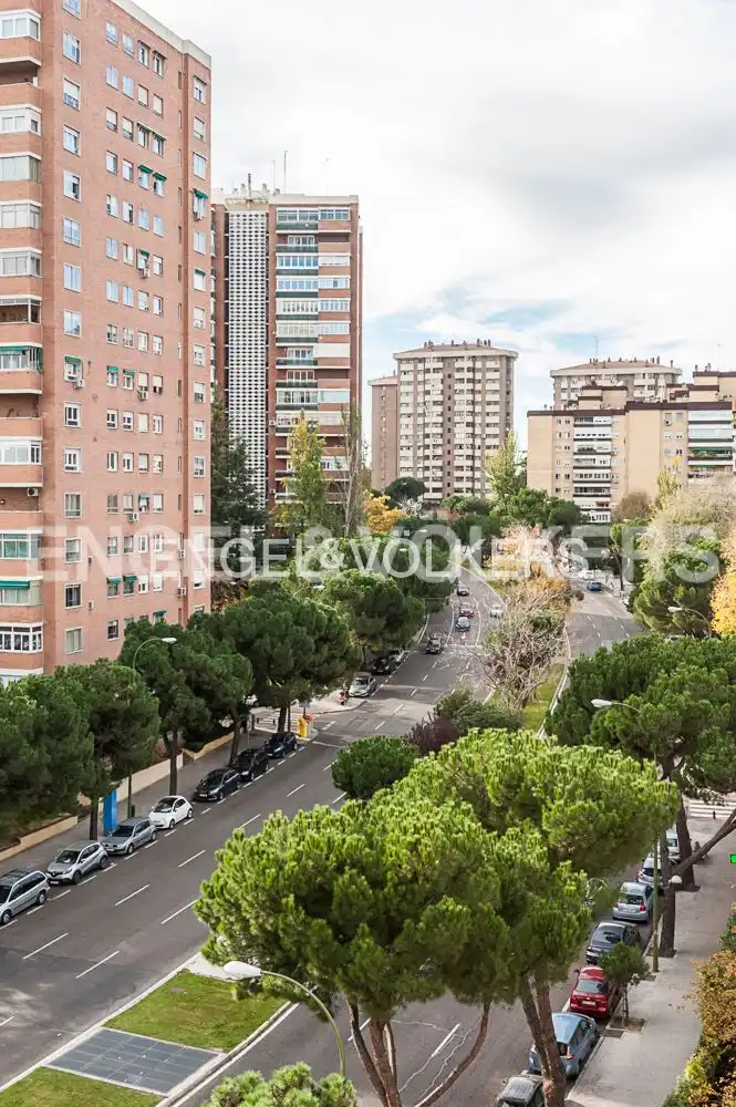 Exterior view of Flat for rent in Madrid  with Air Conditioner, Heating and Private garden