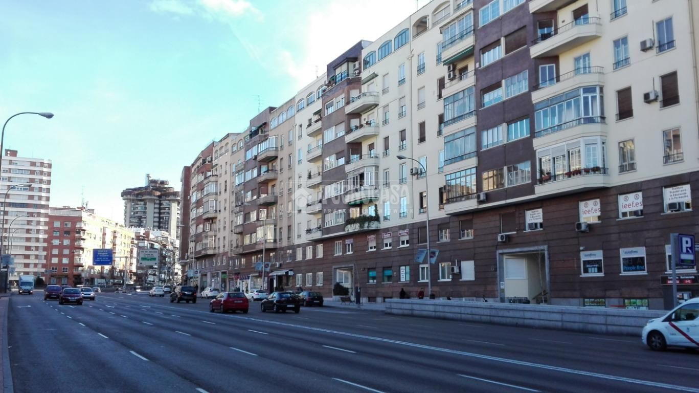 Vista exterior de Garatge en venda en  Madrid Capital