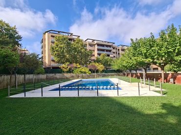 Wohnung mit Pool zum Verkauf in Miralbueno