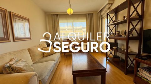 Foto 4 de Piso de alquiler en Mendelssonh, El Pinillo, Torremolinos