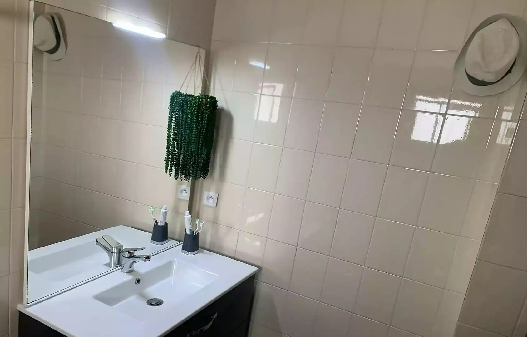 Bathroom of Flat for sale in Roses  with Air Conditioner, Heating and Terrace