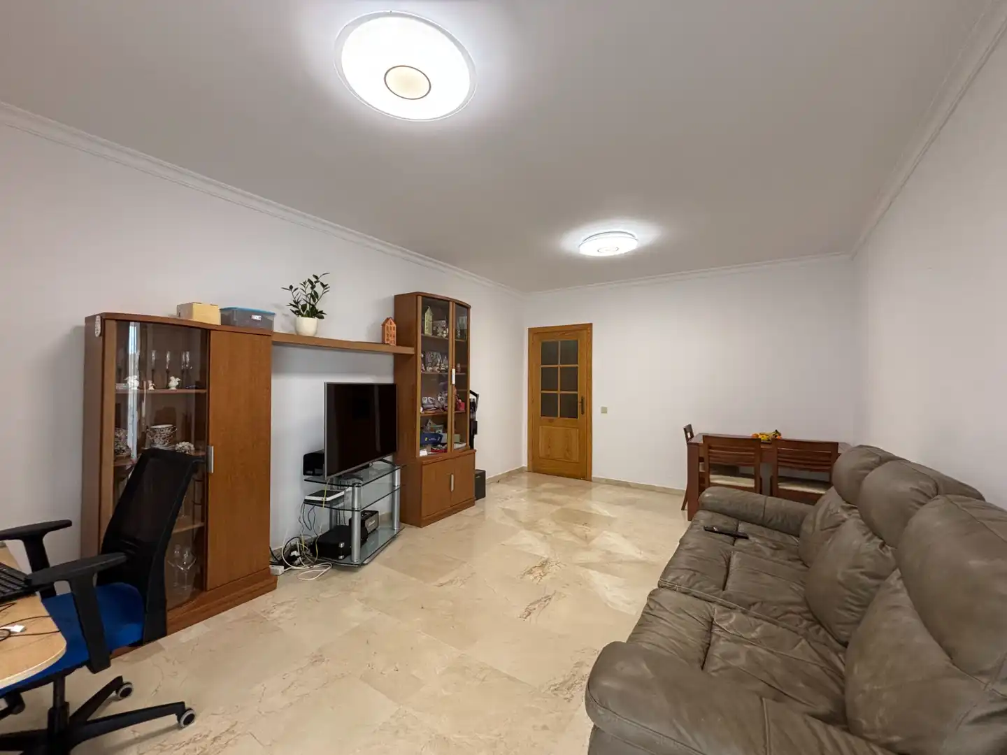 Sala de estar de Piso en venta en Las Palmas de Gran Canaria con Terraza y Piscina comunitaria