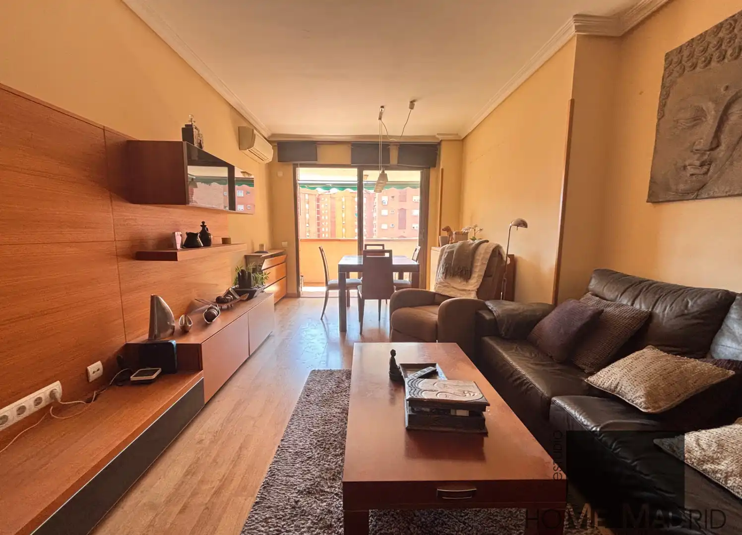 Sala d'estar de Pis en venda en Madrid amb Aire condicionat, Calefacció i Parquet