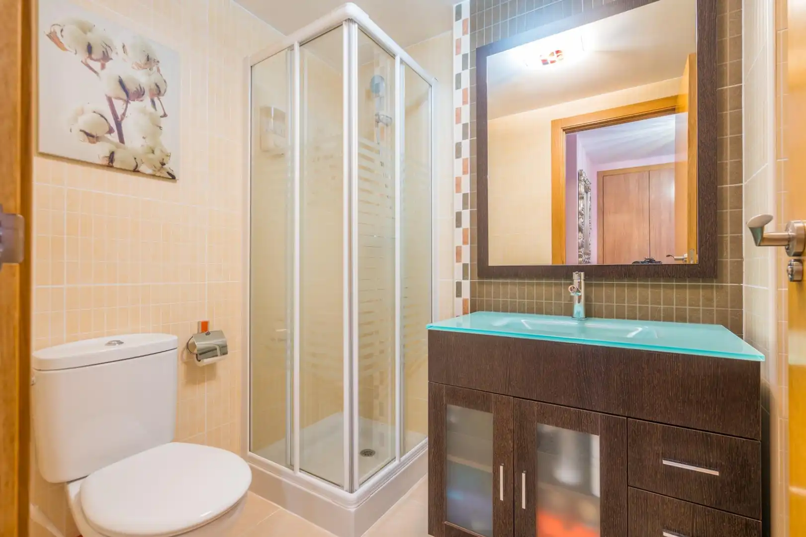 Bathroom of Flat for sale in La Pobla de Vallbona  with Air Conditioner, Heating and Terrace