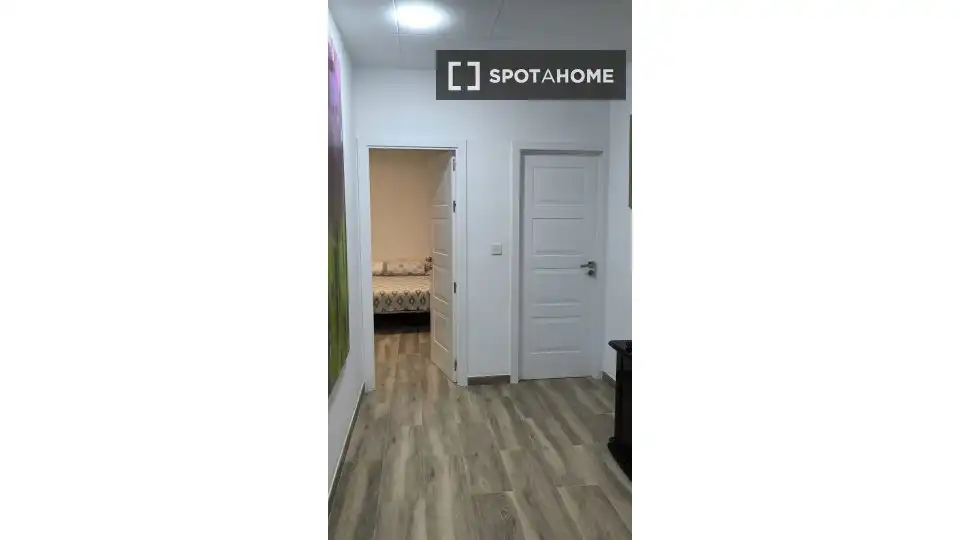 Bedroom of Flat for share in Catadau  with Air Conditioner, Heating and Furnished