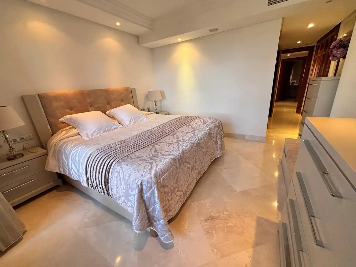 Bedroom of Apartments for sale in Estepona  with Air Conditioner, Private garden and Terrace