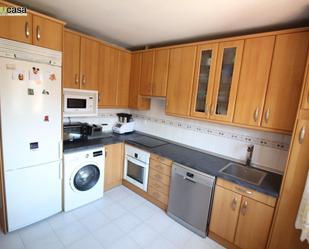 Cuina de Casa o xalet de lloguer en Olías del Rey amb Aire condicionat, Calefacció i Terrassa