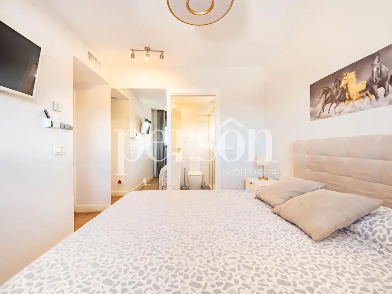 Schlafzimmer von Wohnung zum Verkauf in Valencia mit Klimaanlage, Terrasse und Schwimmbad
