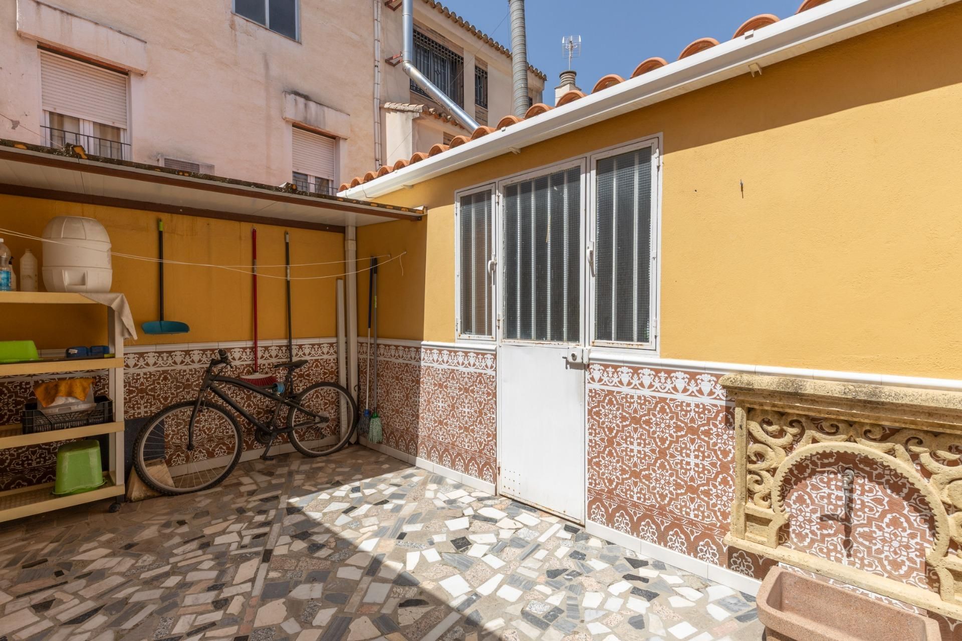 Vista exterior de Casa adosada en venda en Maracena amb Aire condicionat, Calefacció i Parquet