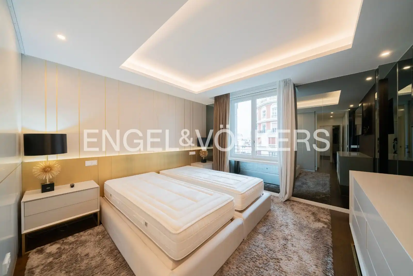Bedroom of Flat for rent in Madrid  with Air Conditioner, Heating and Swimming Pool