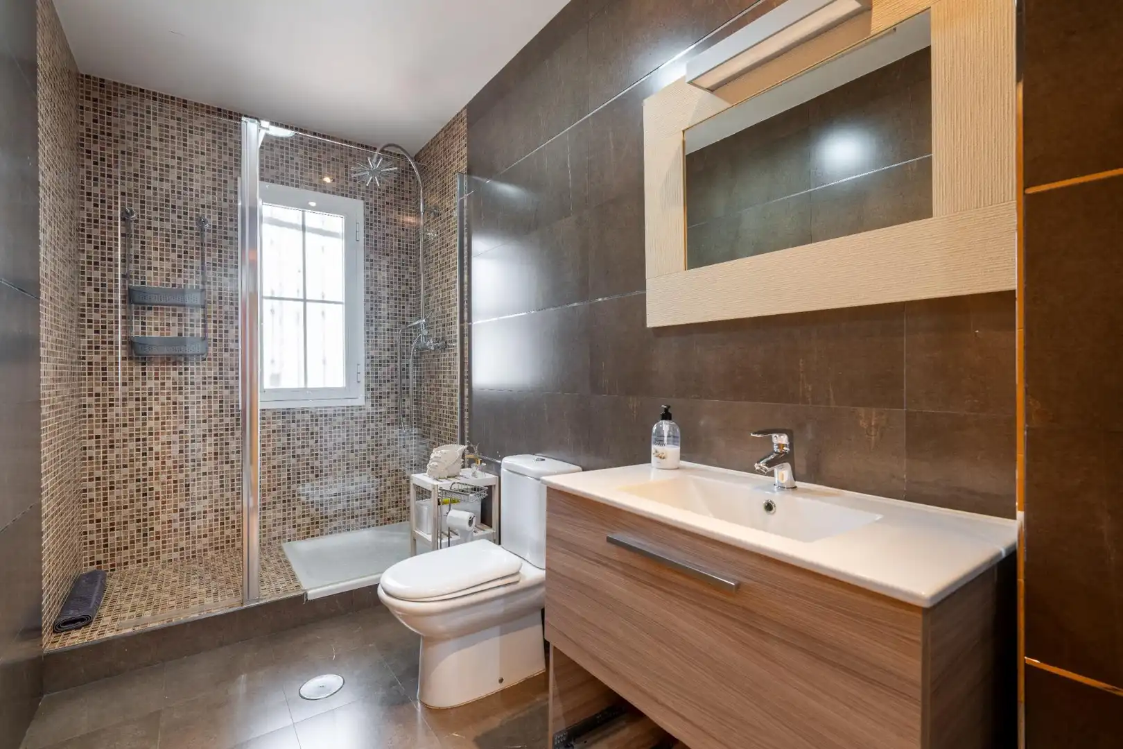 Baño de Casa o chalet en venta en Roquetas de Mar con Aire acondicionado, Calefacción y Jardín privado
