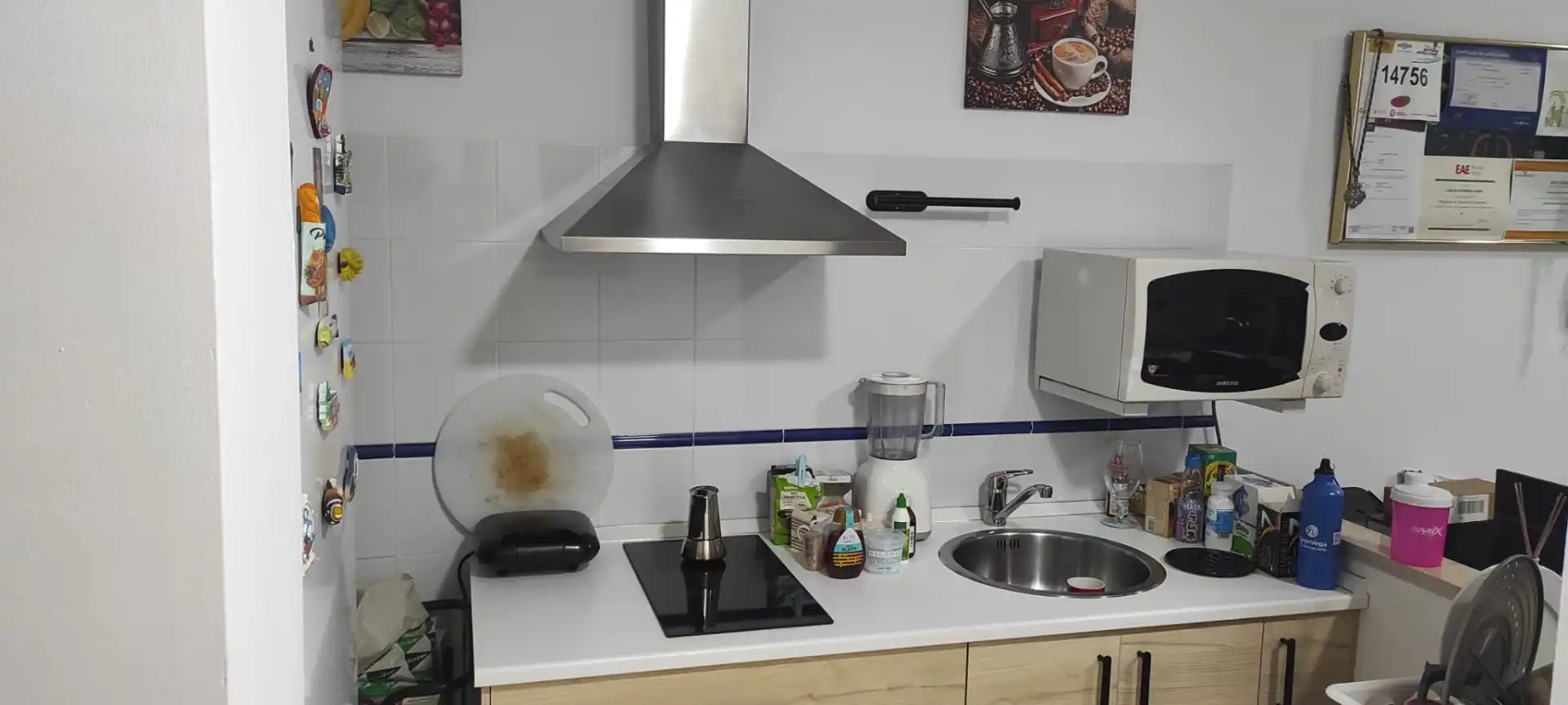 Küche von Wohnung zum Verkauf in Sanlúcar la Mayor mit Klimaanlage, Heizung und Abstellraum