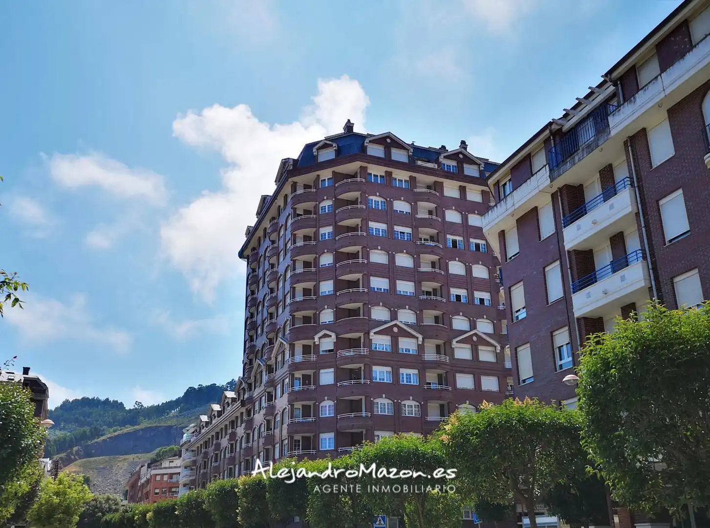 Exterior view of Flat for rent in Castro-Urdiales  with Heating, Terrace and Swimming Pool