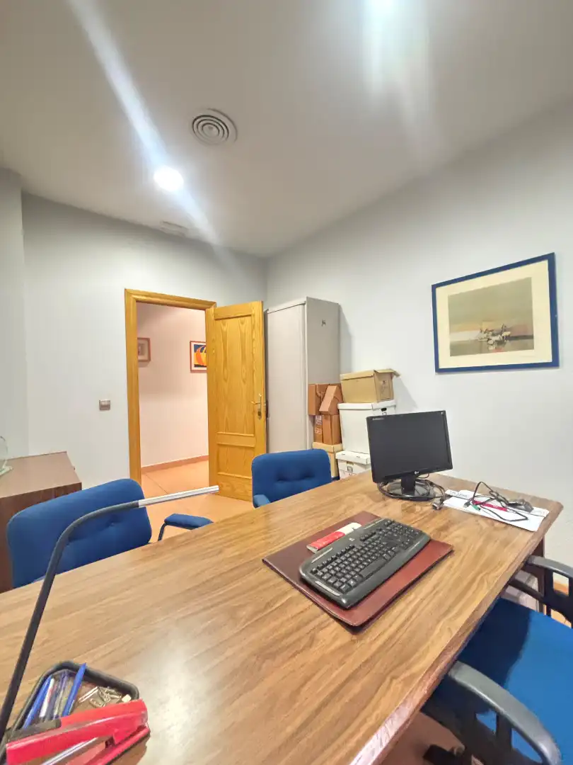 Office space with lift for sale in Centro - Plaza Mayor, imagen 18