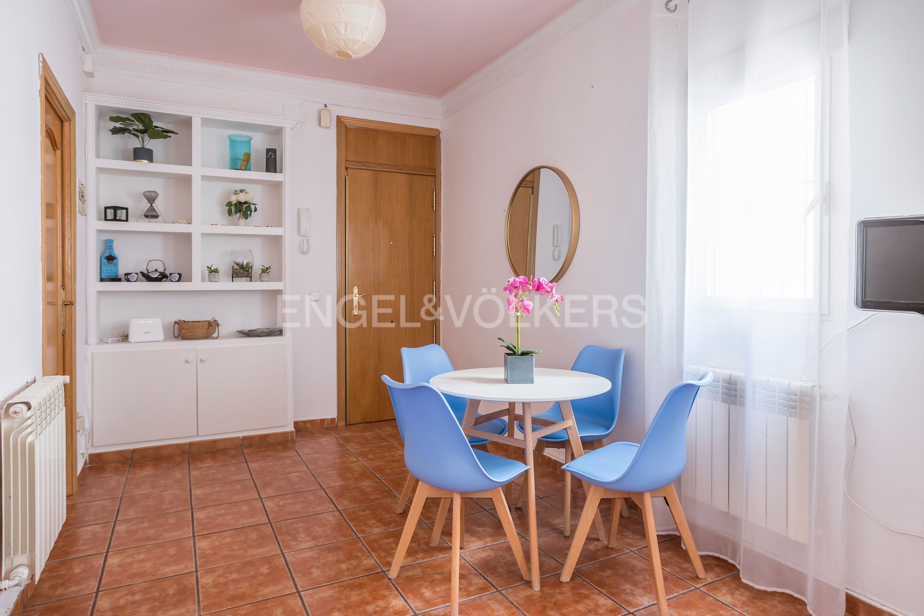 Dining room of Apartment for sale in  Madrid Capital  with Air Conditioner and Heating