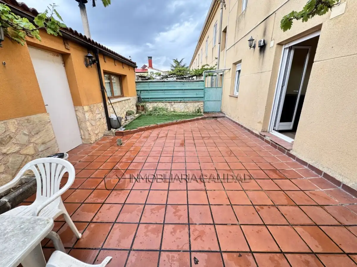 Terrasse von Wohnung zur Miete in Burgos mit Heizung und Möbliert