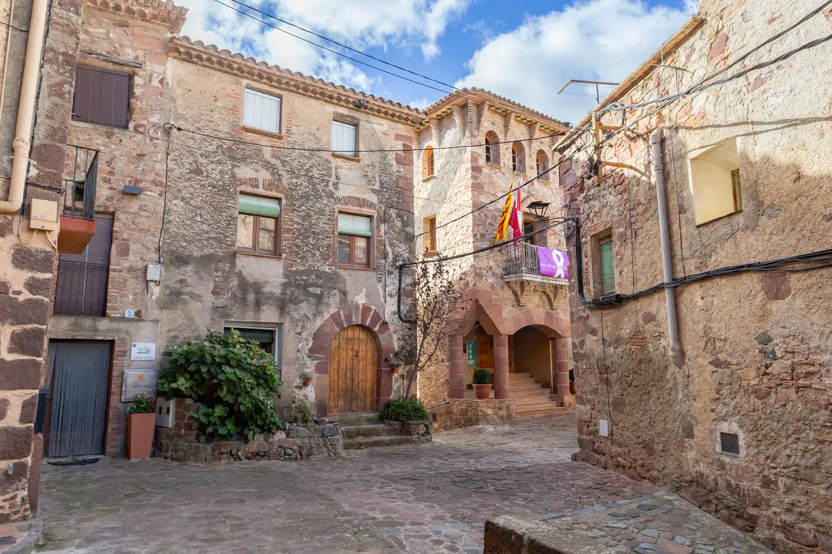 Vista exterior de Finca rústica en venda en L'Argentera amb Terrassa i Balcó