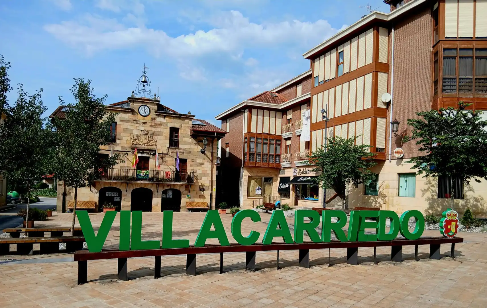 Vista exterior de Pis en venda en Villacarriedo amb Calefacció, Parquet i Terrassa