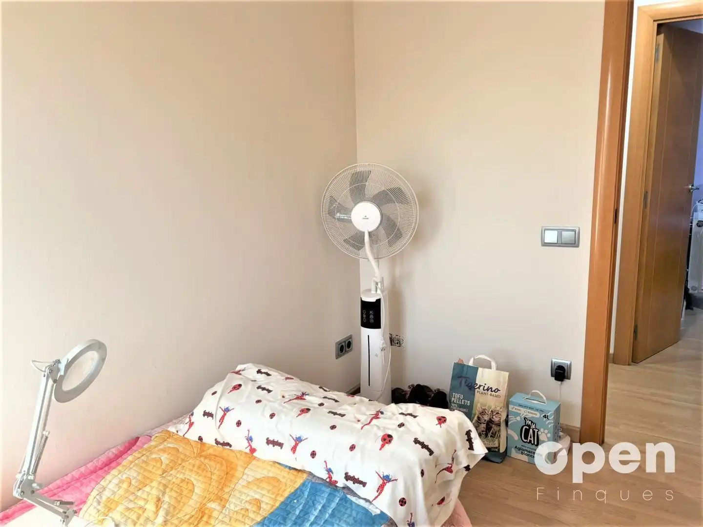 Bedroom of Flat for sale in Terrassa  with Heating and Parquet flooring