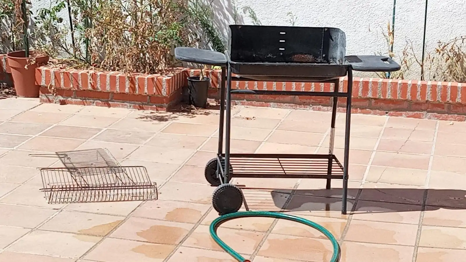 Jardí de Casa adosada en venda en Cedillo del Condado amb Calefacció, Jardí privat i Terrassa
