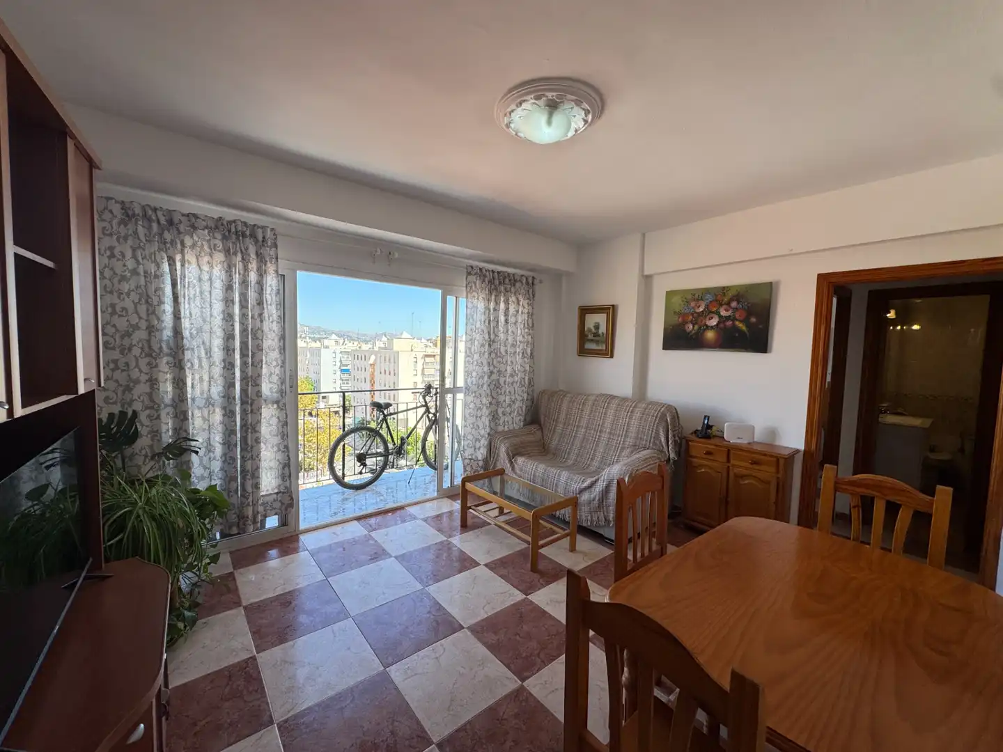Habitación en Calle Maestro Chapí, Parque Ayala - Jardín de la Abadía - Huelín