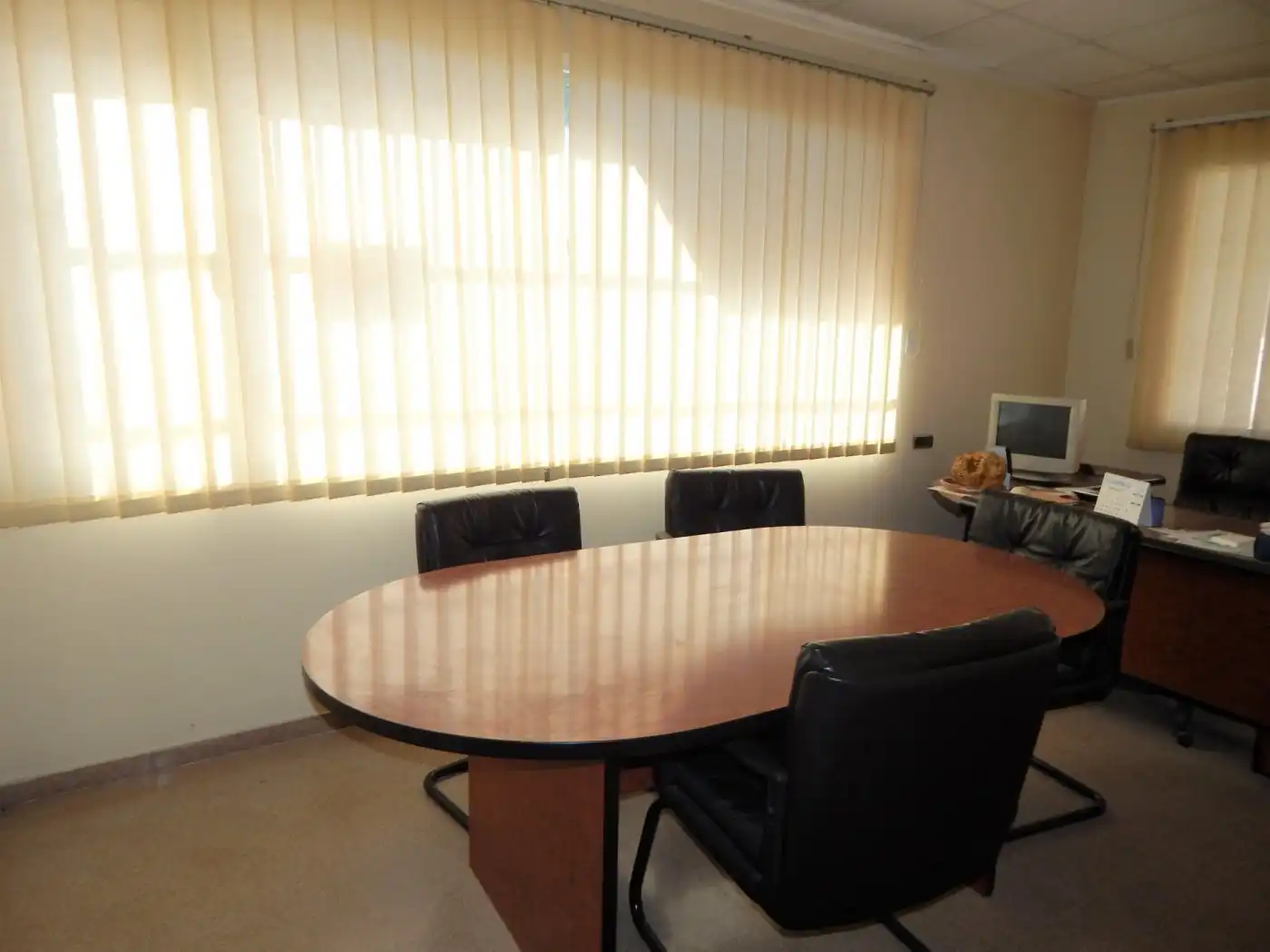 Local comercial en venda a Centro, imagen 2