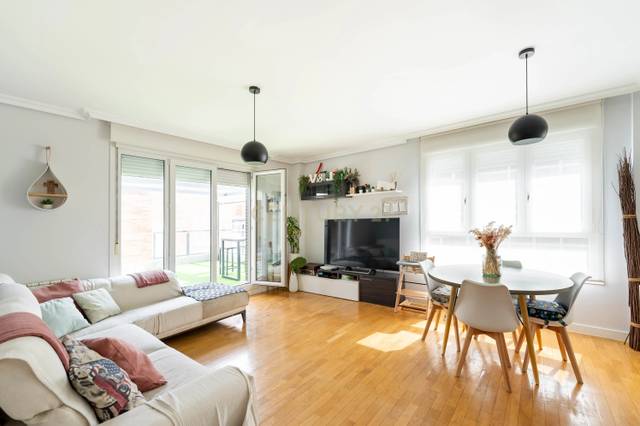 Apartamento en Venta en Calle de María de las Mercedes de Borbón, Madrid,  en Valdebebas - Valdefuentes