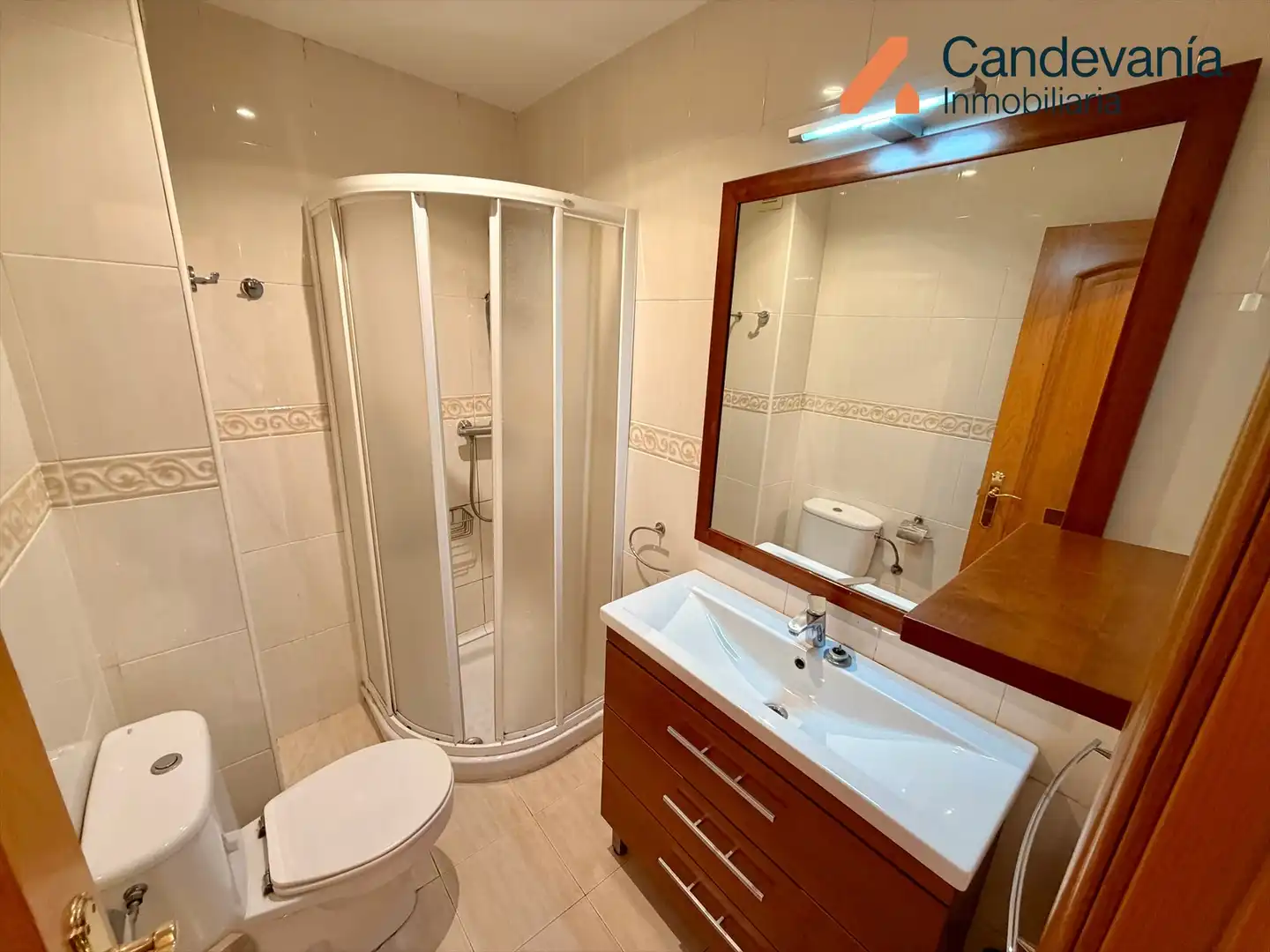 Bathroom of Flat for sale in Zuera  with Heating