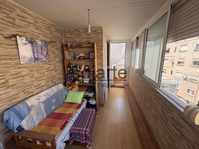 Piso en Venta en Carrer Mina en Pubilla Cases