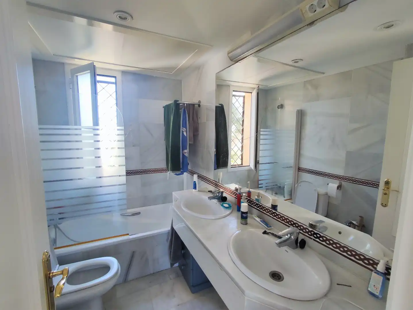 Bathroom of Duplexes for rent in Casares  with Air Conditioner, Heating and Terrace