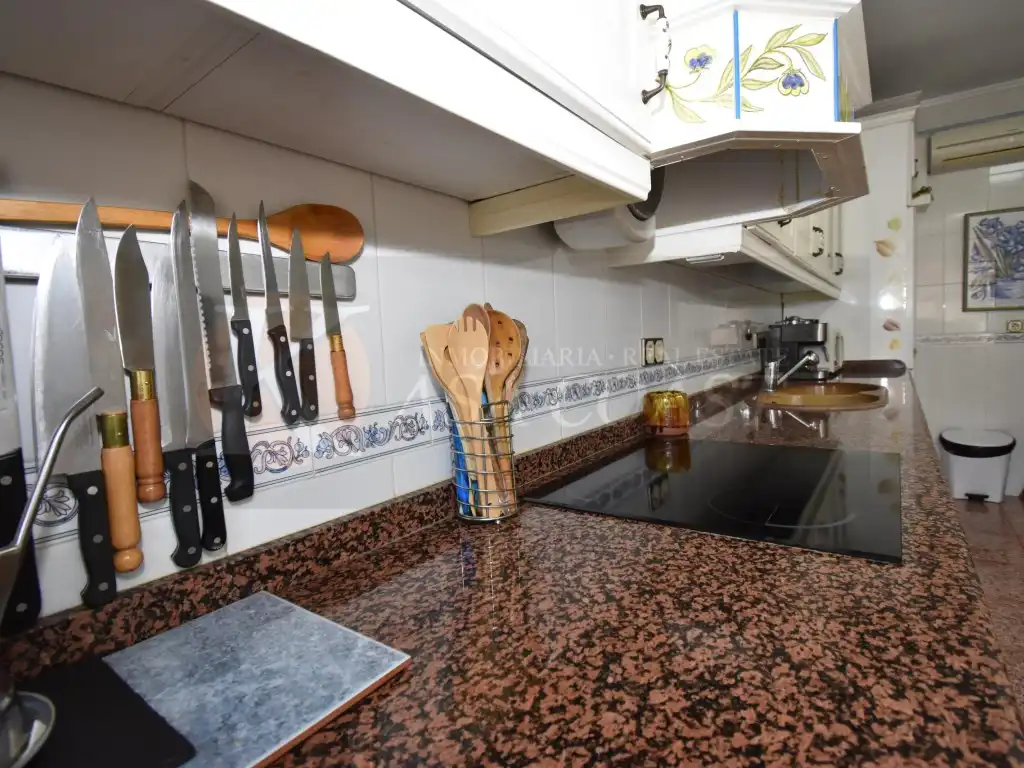Cocina de Ático en venta en Fuengirola con Aire acondicionado, Jardín privado y Terraza