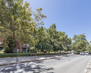 Exterior view of Flat for sale in  Granada Capital  with Terrace and Balcony