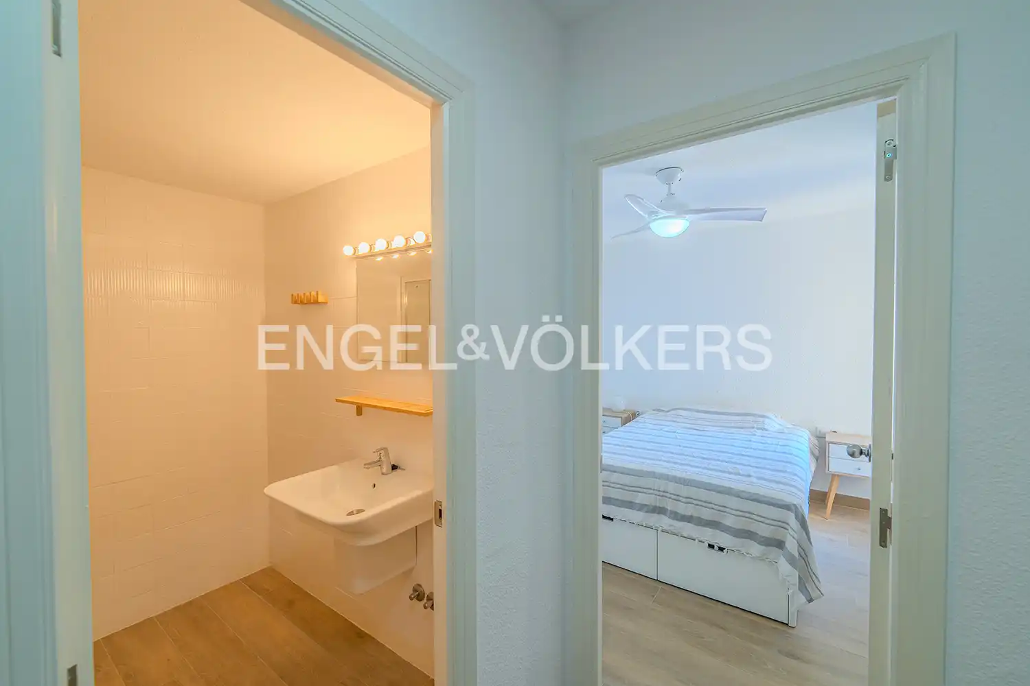 Bedroom of Flat for sale in El Campello  with Air Conditioner, Heating and Terrace
