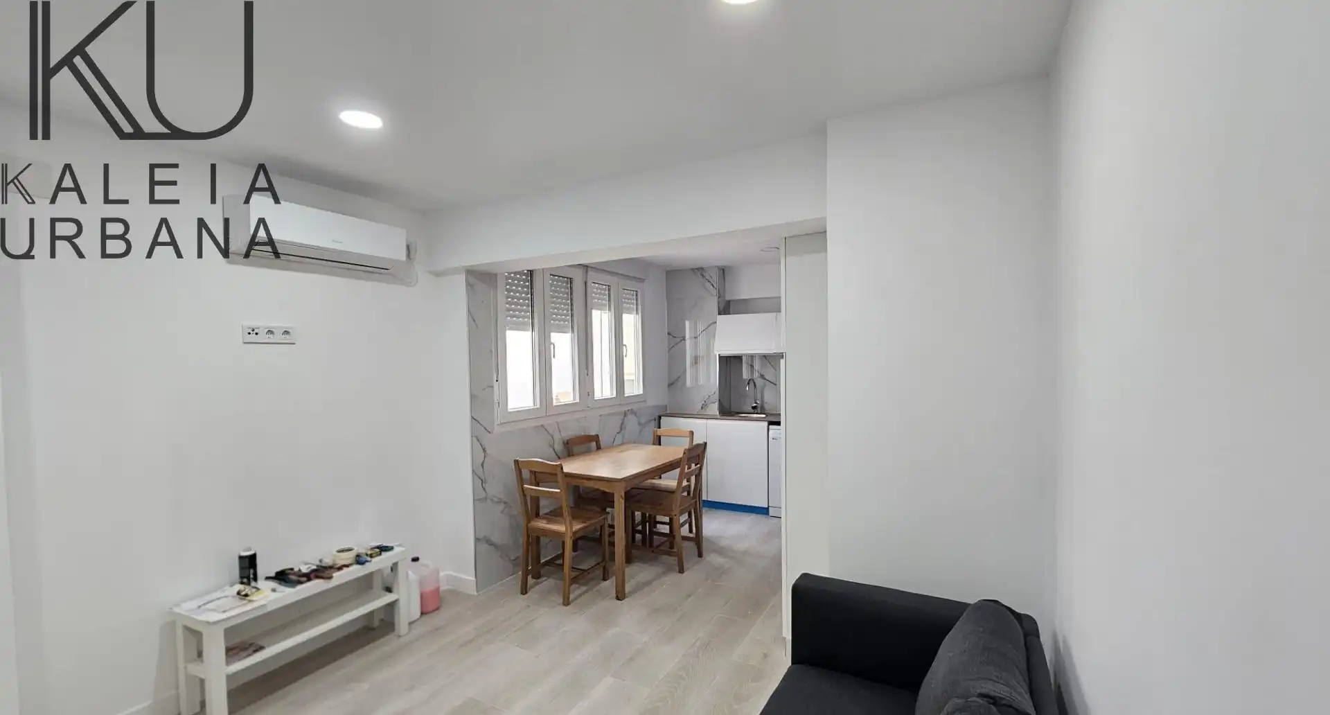 Wohnzimmer von Wohnung zur Miete in Alicante / Alacant mit Klimaanlage, Möbliert und Ofen