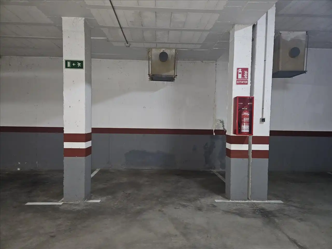 Aparcament de Garatge en venda en Burguillos
