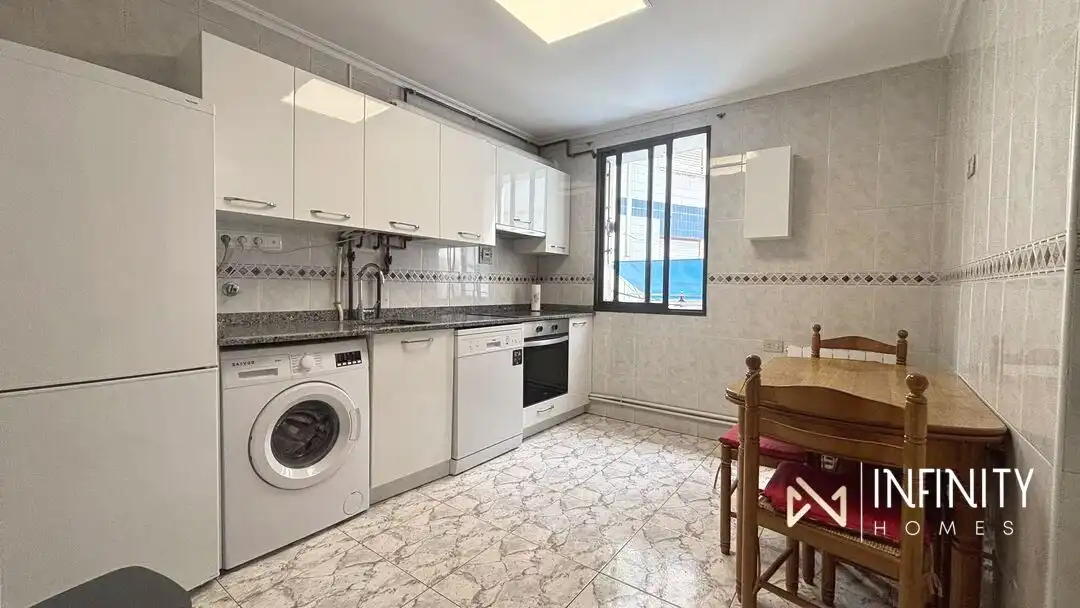 Flat for rent in García Salazar Kalea, Zabalburu
